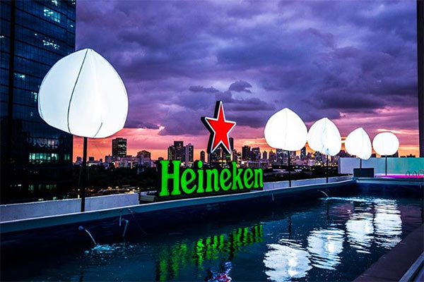 บรรยากาศ Rooftop ริมสระน้ำ ลานเบียร์ Heineken ที่ Space 16 สุขุมวิท 16 บรรยากาศ Rooftop ริมสระน้ำ ลานเบียร์ Heineken ที่ Space 16 สุขุมวิท 16