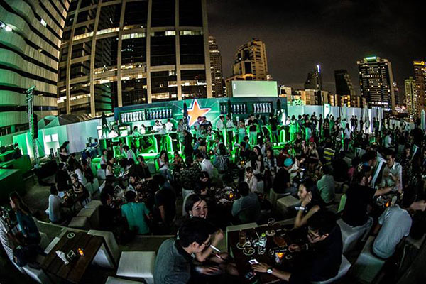 บรรยากาศลานเบียร์ Heineken ที่ Space 13 บรรยากาศลานเบียร์ Heineken ที่ Space 13