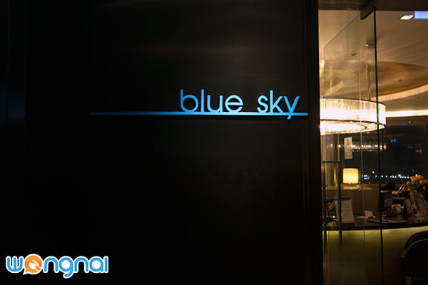 “Blue Sky” ลิ้มลองอาหารฝรั่งเศสแบบดั้งเดิมบนดาดฟ้าสุดหรู